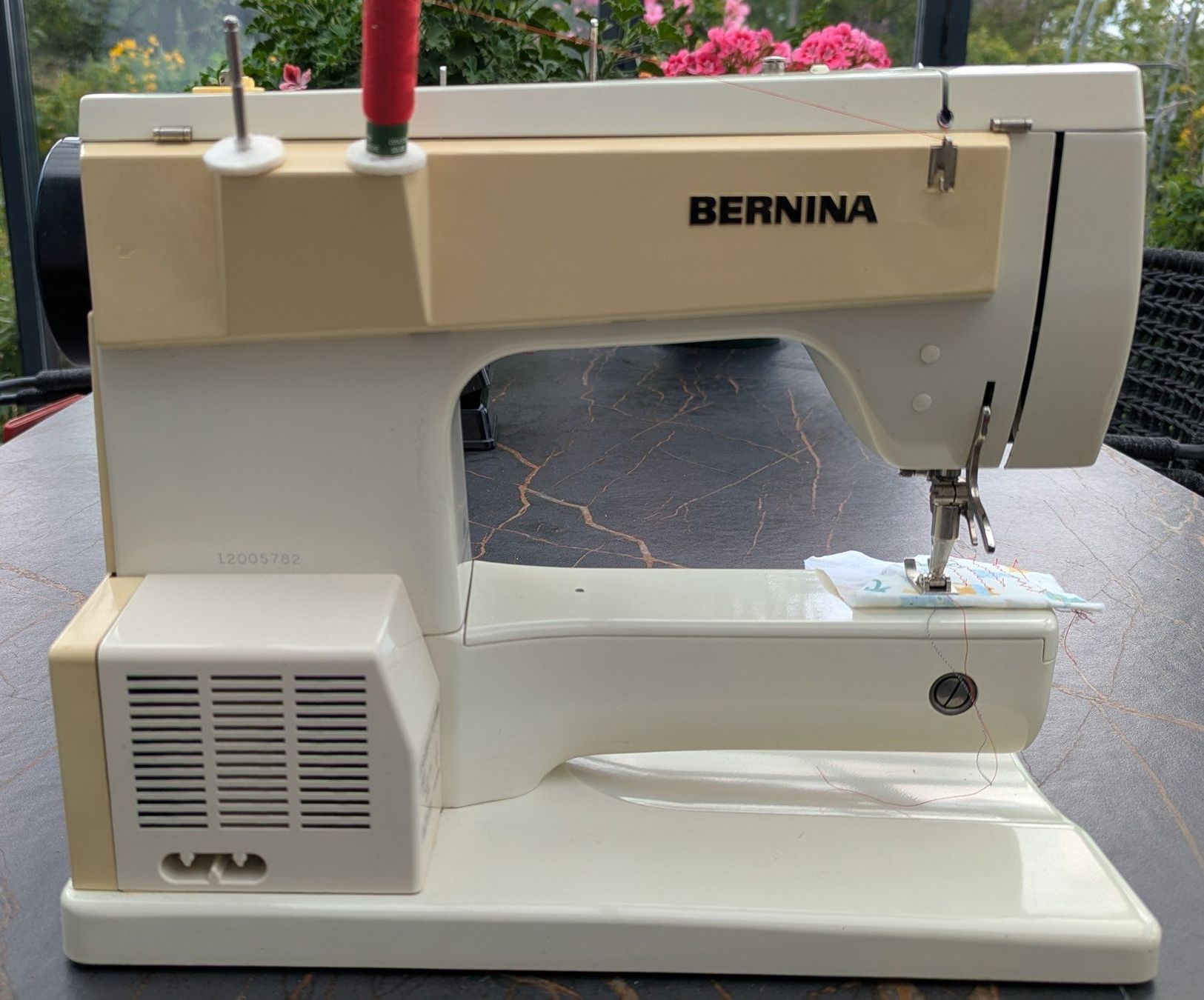 Bernina Machines à coudre: Bernina record 830 – D'occasion à Döttingen par Nik365 2
