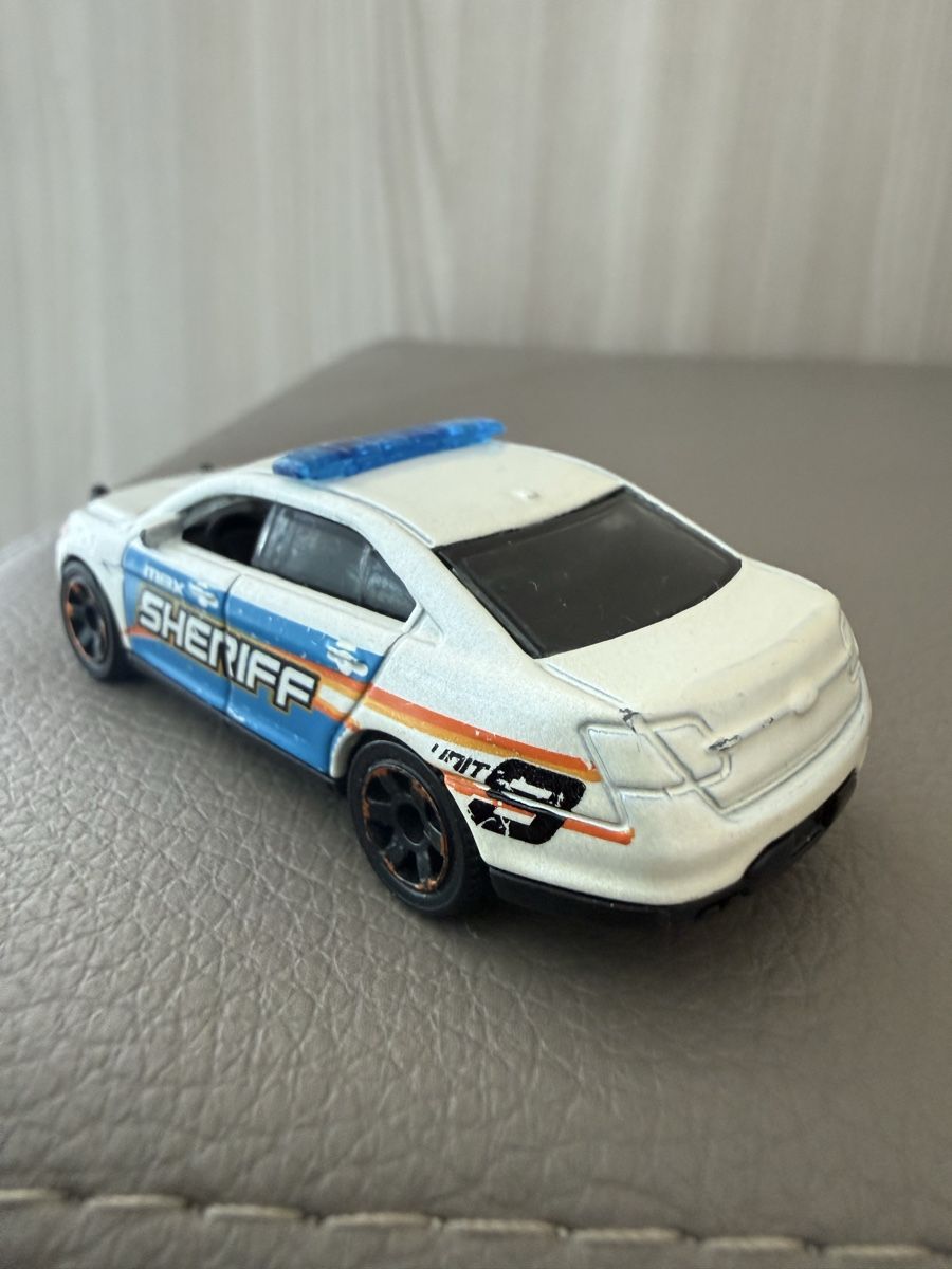 Matchbox Modellini d'auto: Auto polizia Matchbox Ford Interceptor Sheriff - 2010 – Usato da Viganello venduto da mat_bds6 3