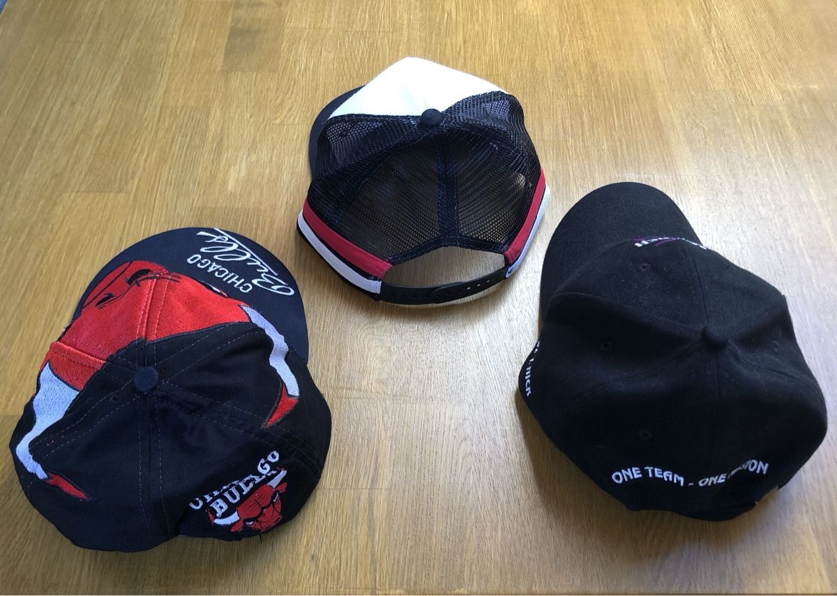 Copricapi, berretti & cappellini: Vintage Caps - neuwertig! – Nuovo (secondo la descrizione) da Römerswil LU venduto da Icehead 1