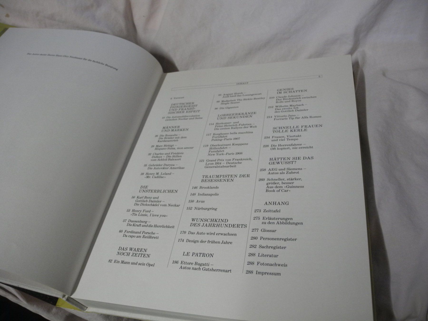 Libri: BUCH   DAS GROSSE BUCH DER OLDTIMER  IM UMKARTON  SEHR GUT – Usato da Gurtnellen venduto da Murmeli99 1