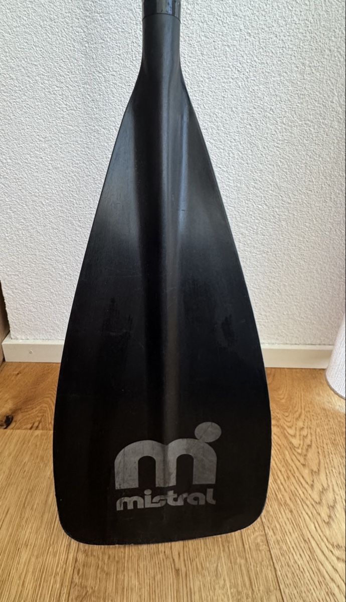 Mistral Schlauchboote, Kajaks & Kanus: Carbon-Paddel Mistral – Gebraucht aus Rorschach von Tonia91