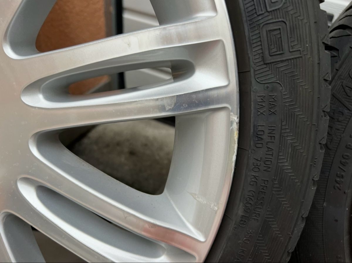 Mercedes-Benz Pneumatici & Ruote complete: Mercedes Felgem – Usato da Weggis venduto da Miki_D 3