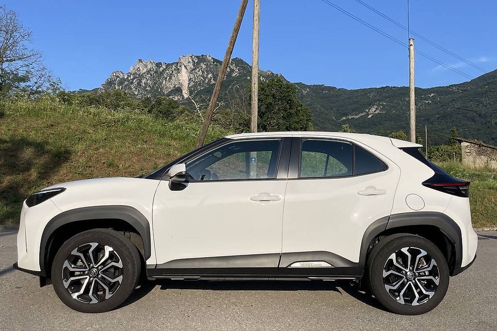 Toyota Automobili: Toyota Yaris Cross 1.5 AWD Hybrid Trend – Usato da Sonvico venduto da deedee_20382