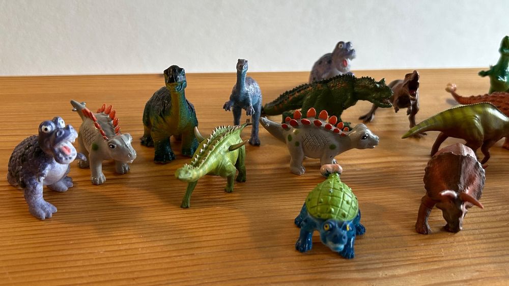 kleine Dinosaurier Figuren 4