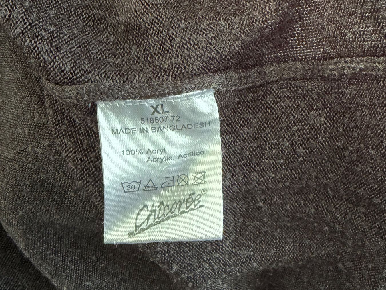 Pullover & Sweatshirts: Damenpulli Gr. XL schwarz – Gebraucht aus Obergösgen von Andre118 1