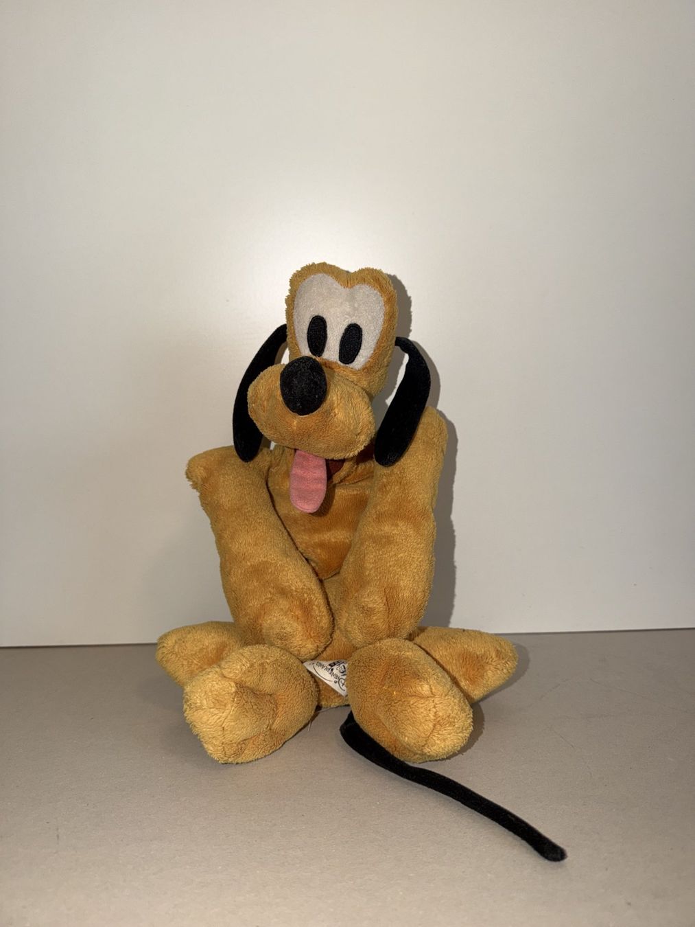 Disney Giocattoli: Disney Pluto Plüschtier – Usato da Oberrohrdorf venduto da Schuegu33