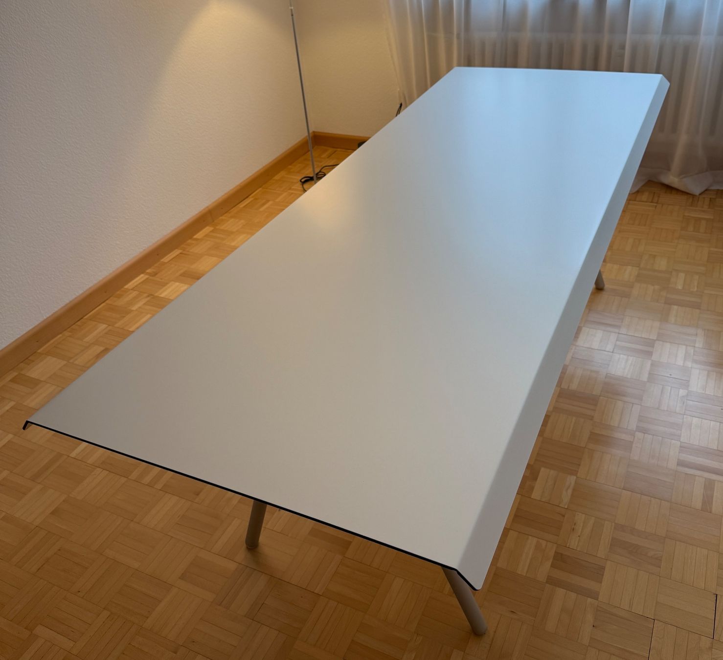 Wogg Tavoli: Arbeitstisch WOGG 28 – Usato da Basel venduto da DCG2017