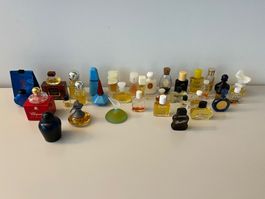 34 vintage Parfum-Miniaturen, Mini-Flakons 80er Jahre