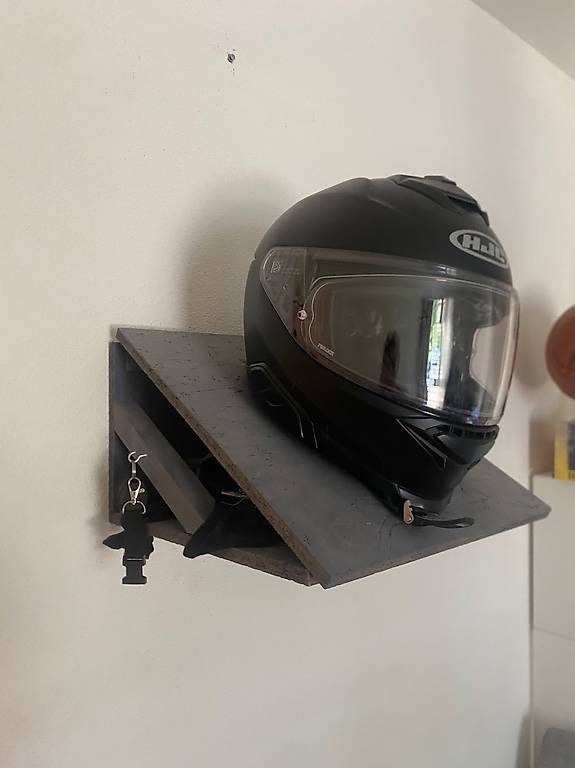 Supporti a parete: Motorradhelm Halterung selbstgebaut – Usato da Wettingen venduto da sil_vt52 3