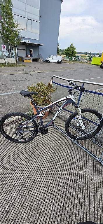 Velos: Bixs Fully Mountainbike – Gebraucht aus Greifensee von bic_55dz