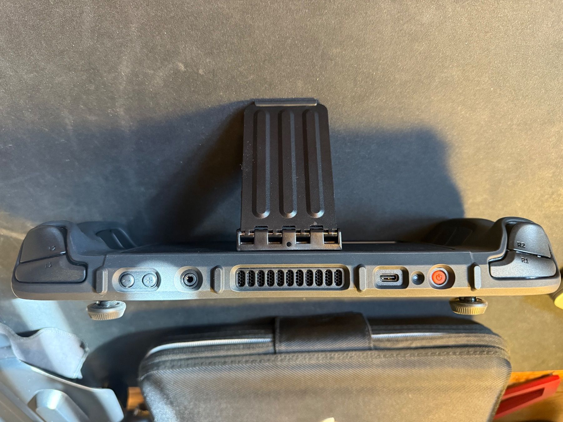 Valve Console: Steam Deck 1TB inkl. Killswitch Case – Usato da Zürich venduto da mic_qnt9 1
