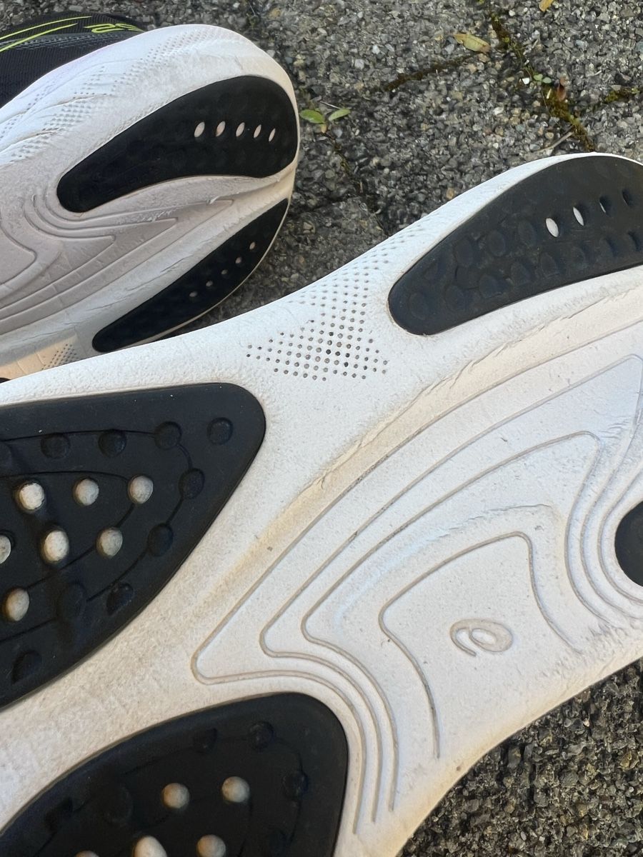 Asics Scarpe da donna: ASICS Turnschuhe – Usato da Bülach venduto da Cucculi 2