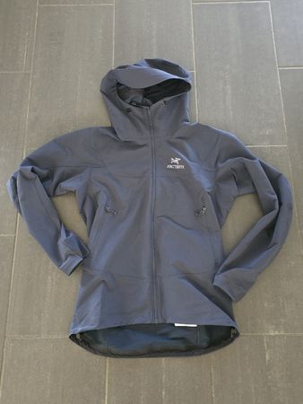 ARCTERYX GAMMA LT HOODY SOFTSHELL MEN M BLACKSAPPHIRE NEUWER