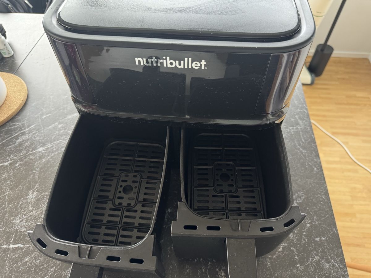 Nutribullet Elettrodomestici da cucina: Nutribullet Heissluftfritteuse mit zwei Fächern – Usato da Wohlen AG venduto da FrischerArtem 1