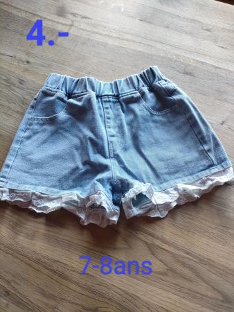 Short en jean fille, dentelle, 7-8 ans, parfait pour l'été!