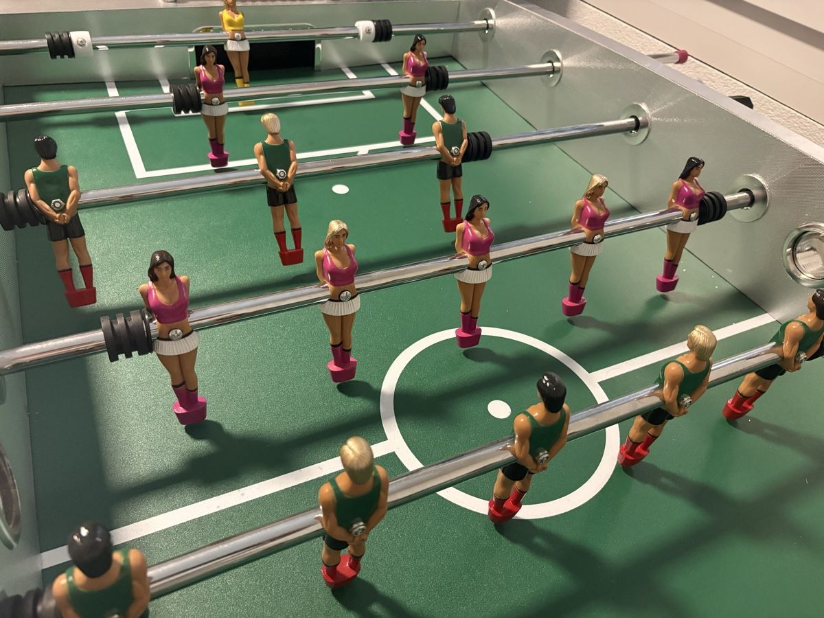 Jeux: Tischfussball Kare- Design – Neuf (Voir description) à Rothenburg par Pauline5 2