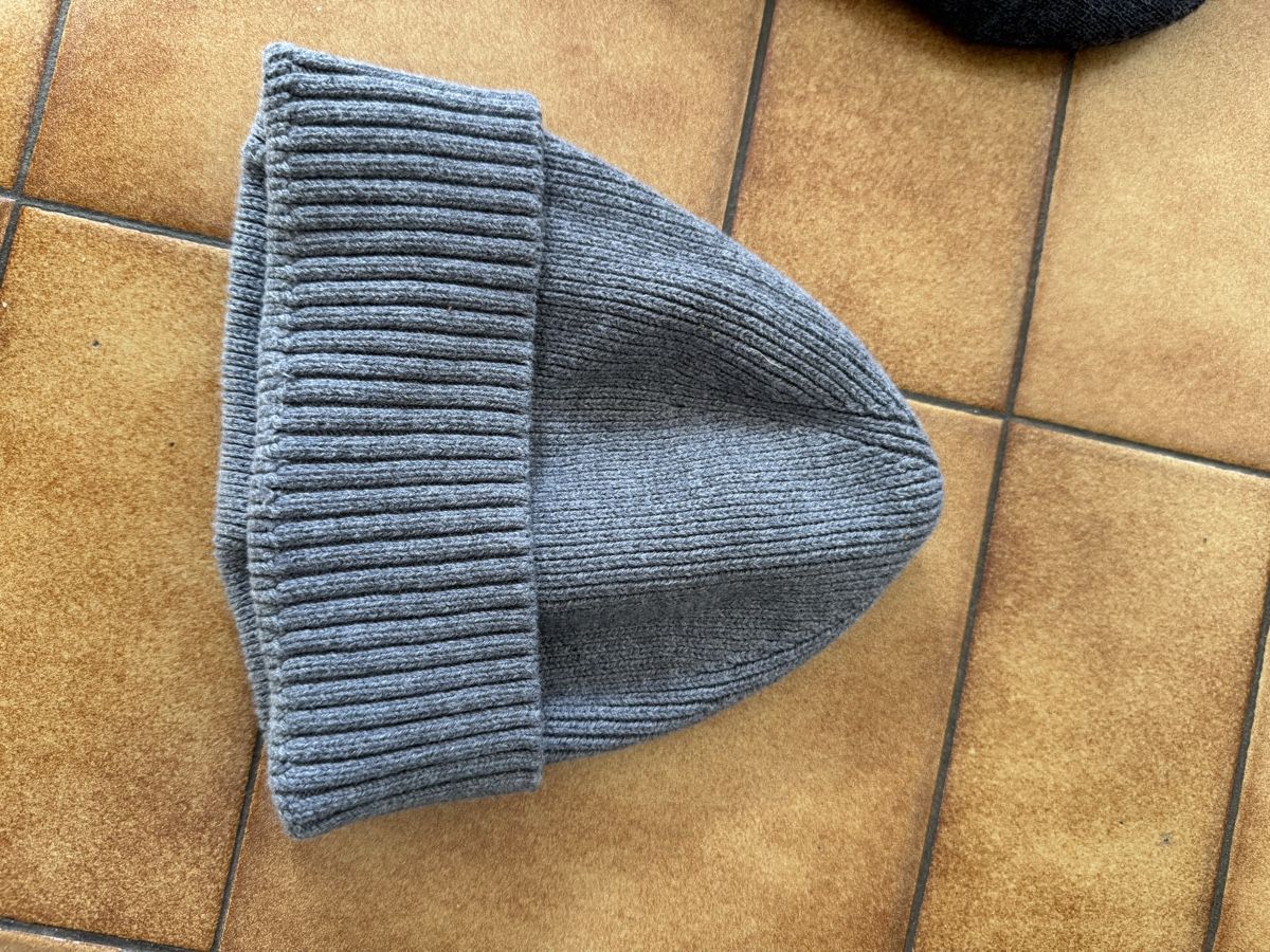 Tommy Hilfiger Hüte, Mützen & Caps: Bonnet Tommy Hilfiger Gris – Neu (gemäss Beschreibung) aus Veyrier von kimedovapa 1
