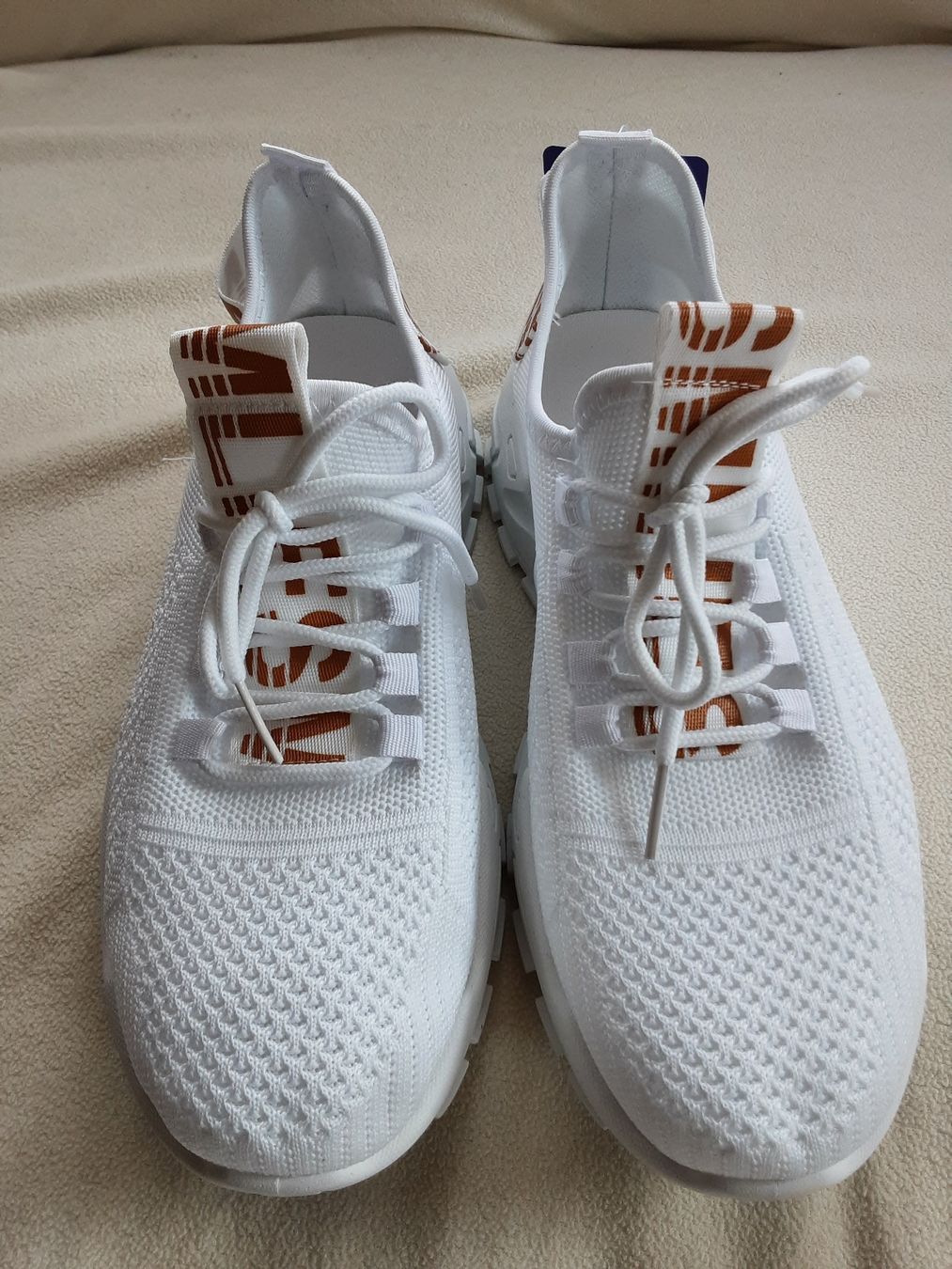 Scarpe da donna: Weisse Sommer Turnschuhe, Grösse 41, neu – Nuovo (secondo la descrizione) da Altdorf UR venduto da Brandli 2