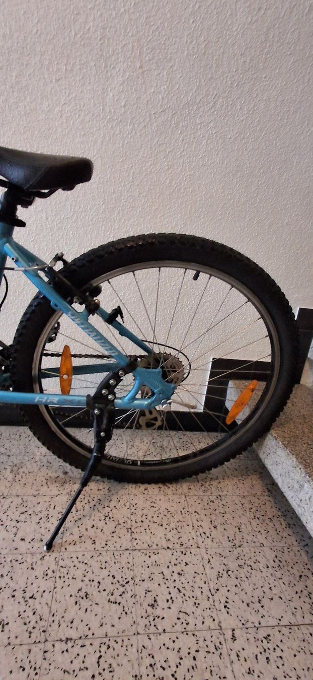 Specialized Biciclette: Mountainbike Specialized Hardrock blau – Usato da Bern venduto da KavIndustries 4