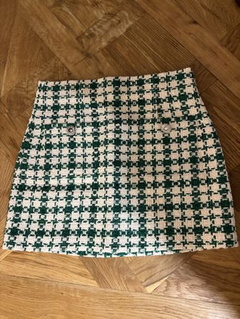 Jupe Zara taille M, motif pied-de-poule vert et blanc