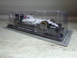 Premium Collectibles 1:24 F1 Williams FW37 Felipe Massa 2015