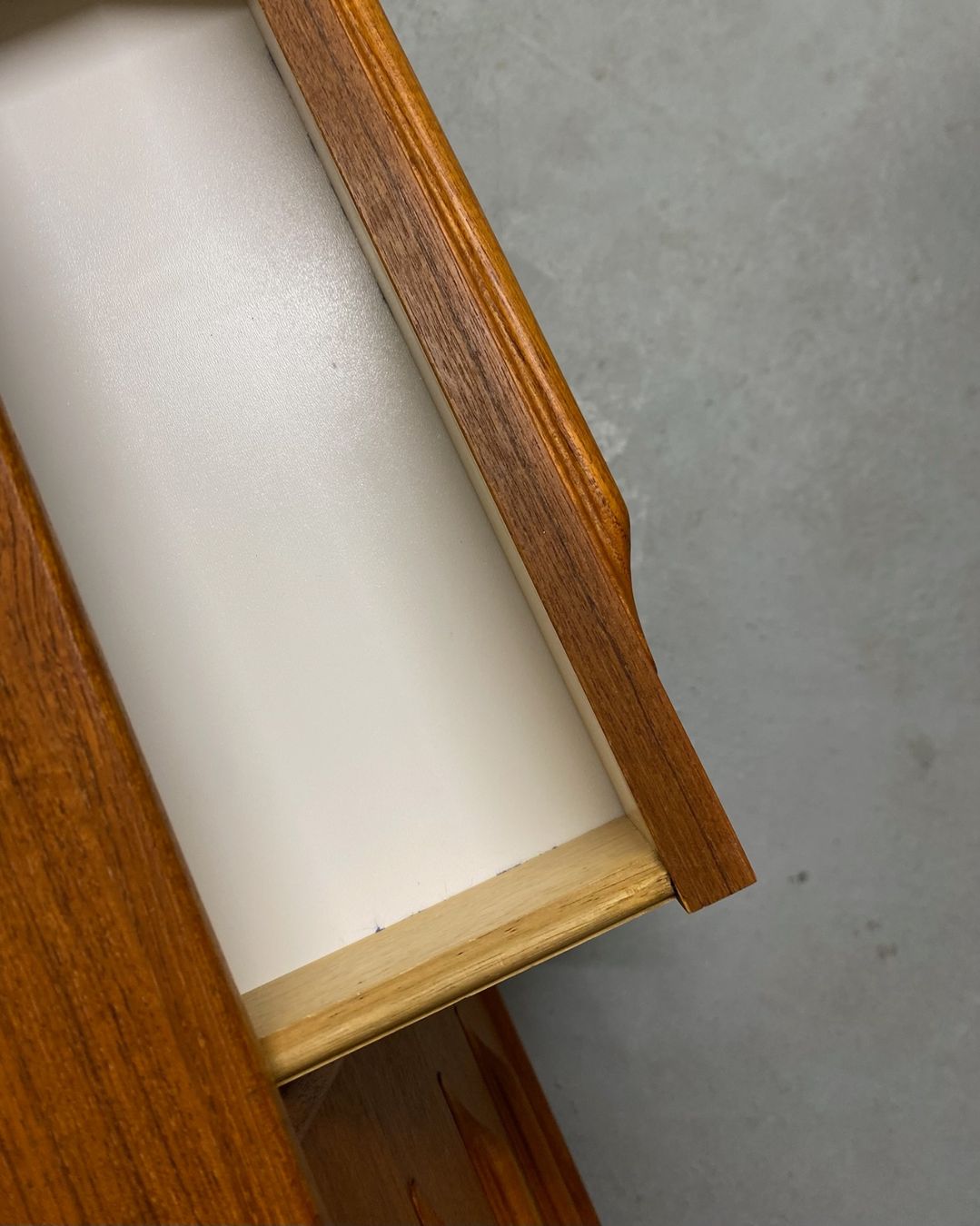 Cassettiere: Teak Kommode Riestenpatt Denmark MidCentury 60s – Usato da Basel venduto da MidMod20C 7