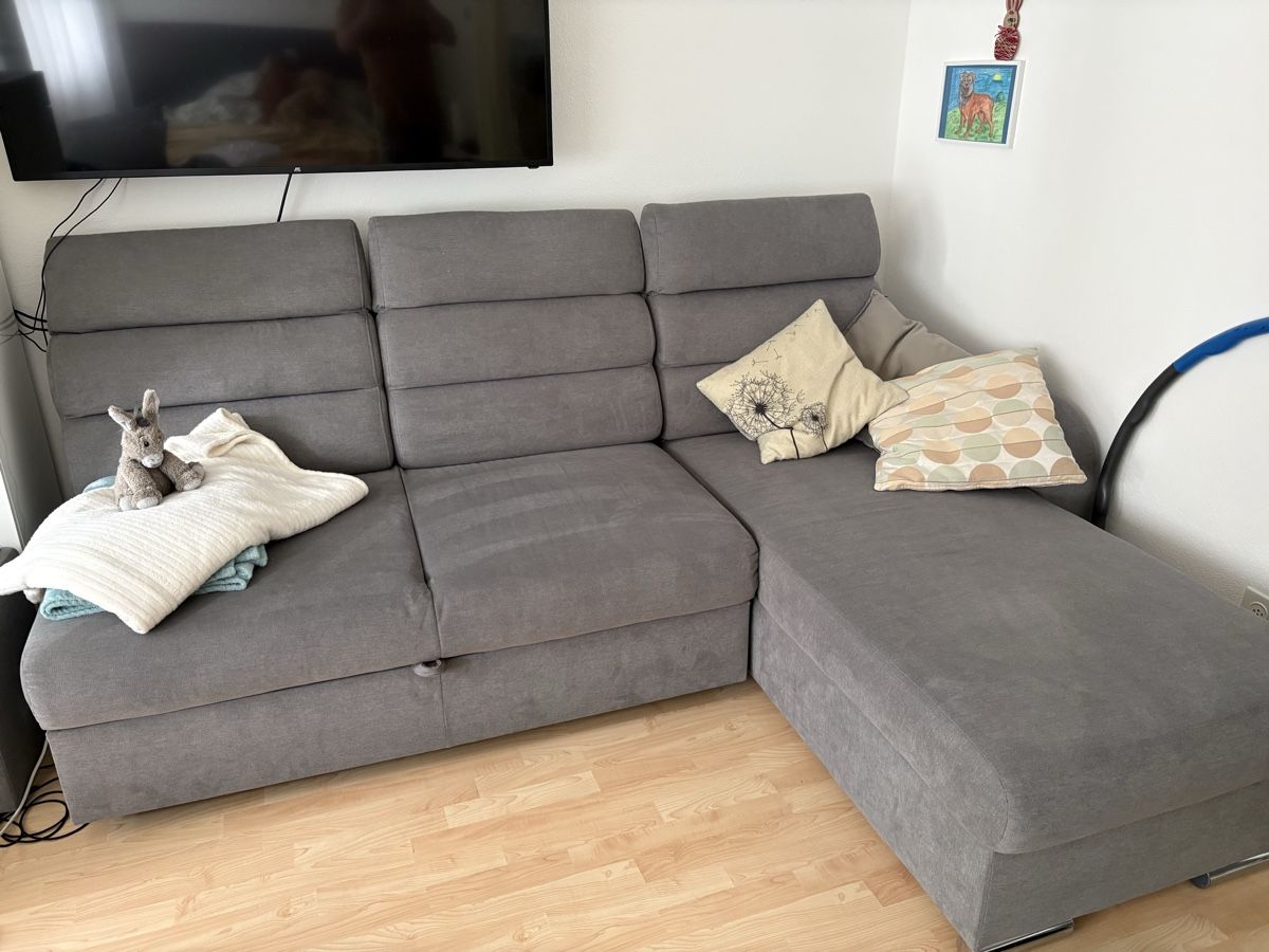 Divani: Gemütliche Eckcouch mit Bettfunktion, grau, top Zustand! – Usato da Oberbüren venduto da mar_9pjd