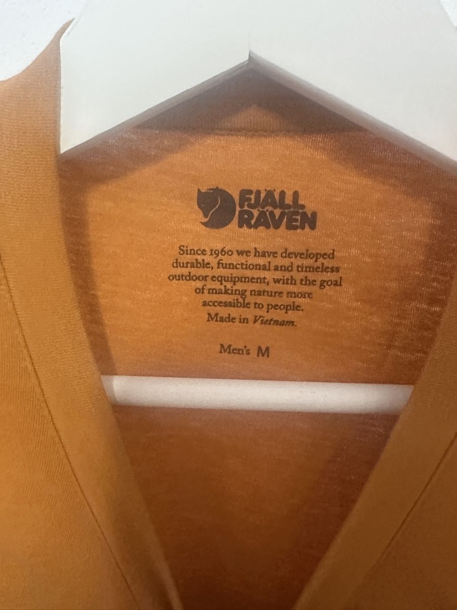 Fjällräven T-shirts: Fjallräven Logo-Shirt – D'occasion à Aesch LU par dW.2x7 1
