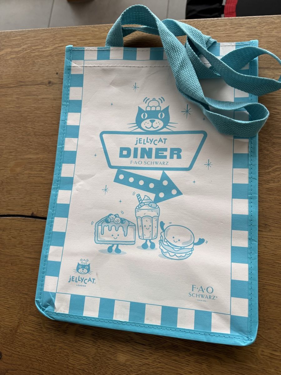 Jellycat Giocattoli: Jellycat Milkshake - New York - NEU – Nuovo e nell'imballaggio originale da Mannenbach-Salenst venduto da nic_5l27 2