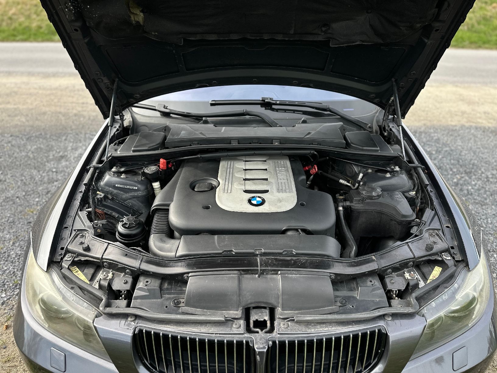 Tutti i ricambio: BMW 330d Touring – Usato da Oberriet SG venduto da Kraftrad 7