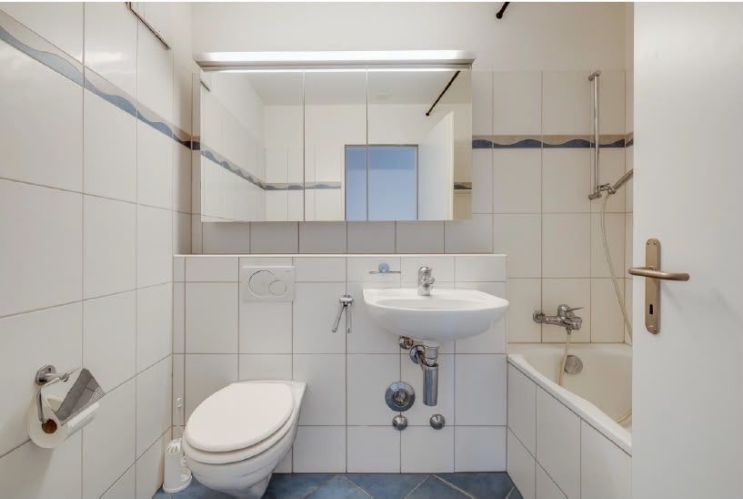 Installations & Meubles: Gratis Badezimmermöbel – D'occasion à Gebenstorf par t.gue 1