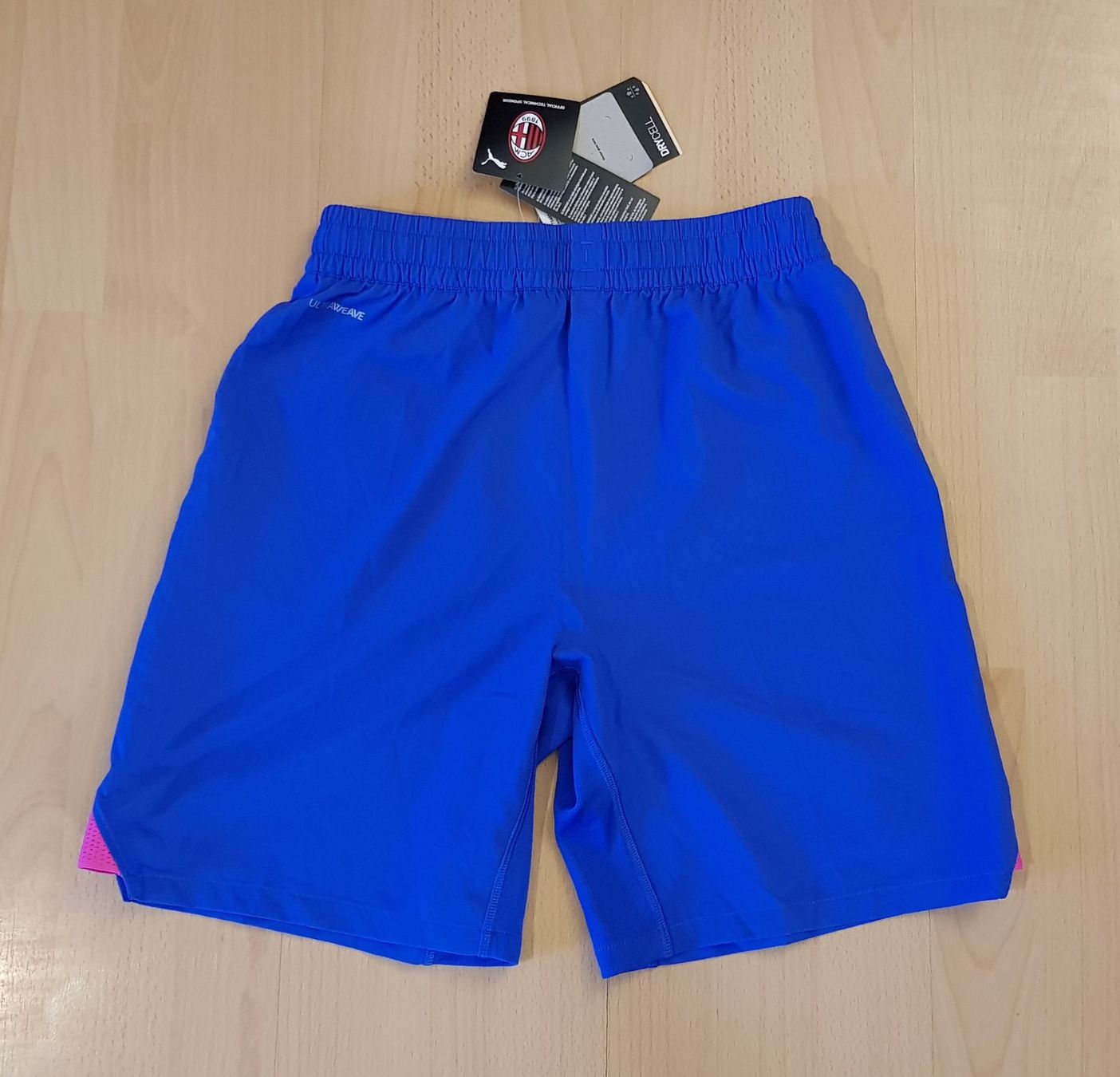 Puma Pantaloni: AC Mailand Puma Shorts, Grosse S – Usato da Le Mouret venduto da Pantini 6