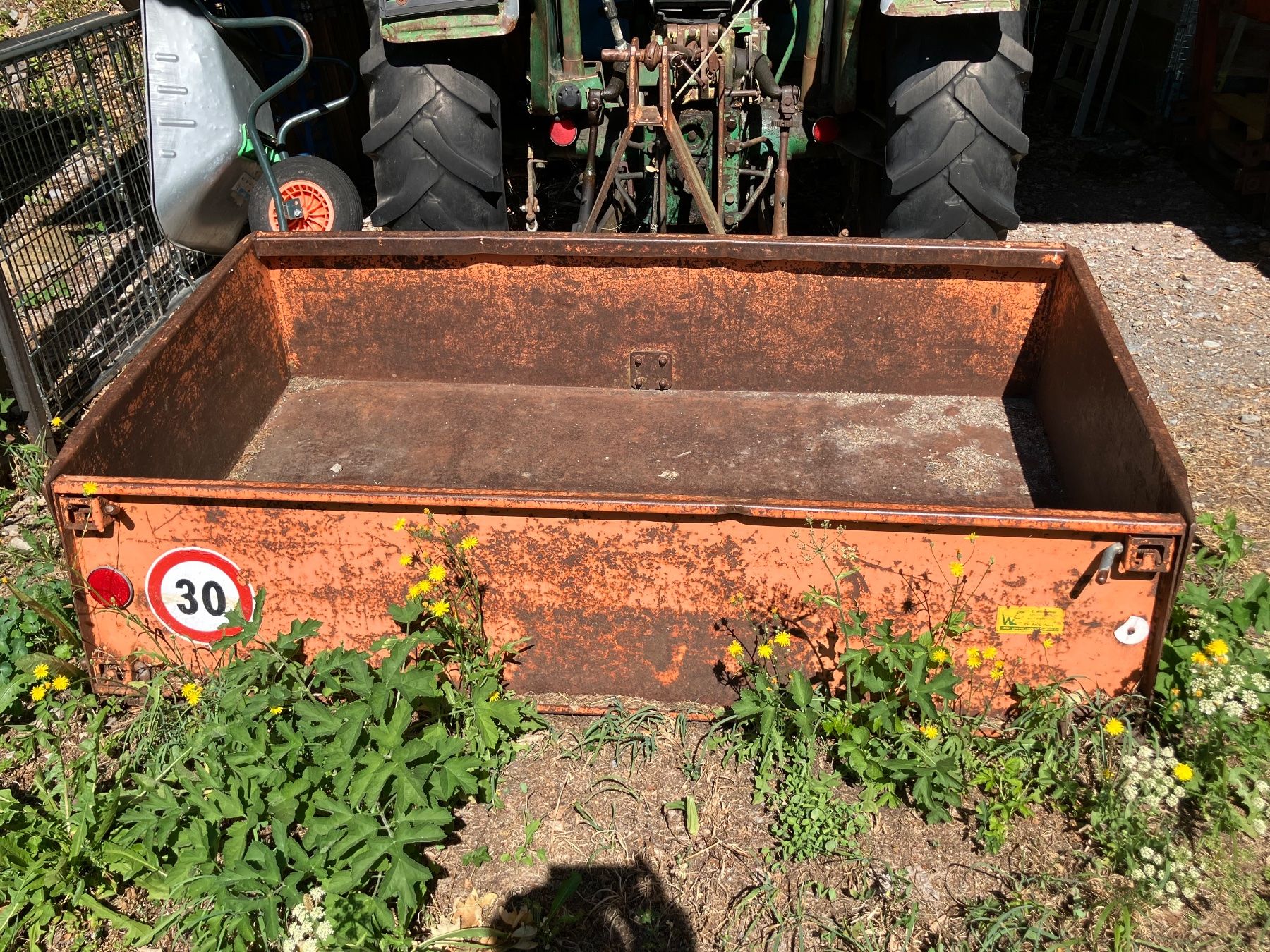 Tutte le macchine: Heckschaufel/Kippschaufel für kleinen Traktor oder Metrac – Usato da Berschis venduto da Malunix 1