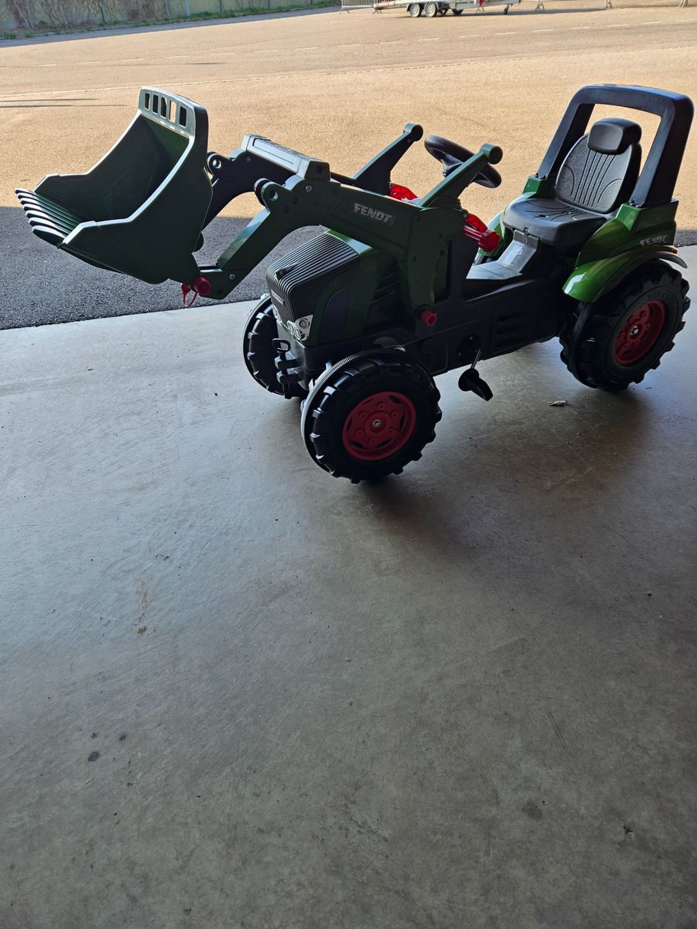 Fendt Veicoli per bambini: Kinder Trettraktor Fendt Neu – Nuovo e nell'imballaggio originale da Recherswil venduto da hubelmatt 4