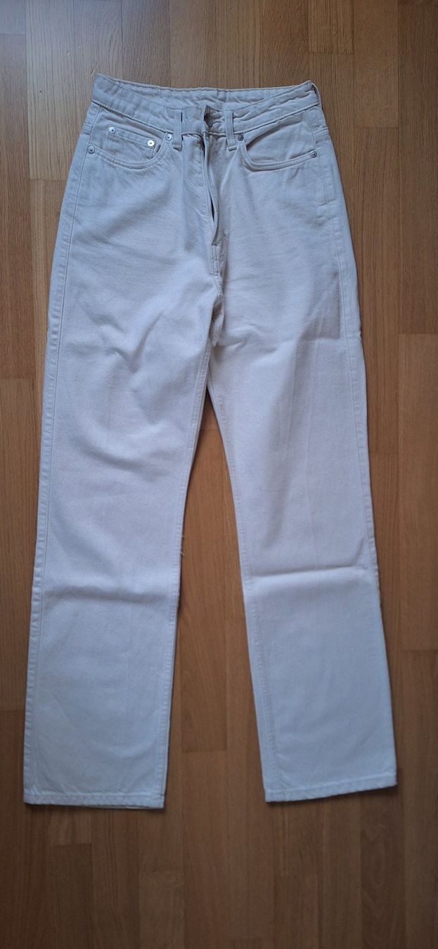 Weekday Jeans: Weekday, jeans beige (rowe) – Nuovo (secondo la descrizione) da Lussery-Villars venduto da pousinete02