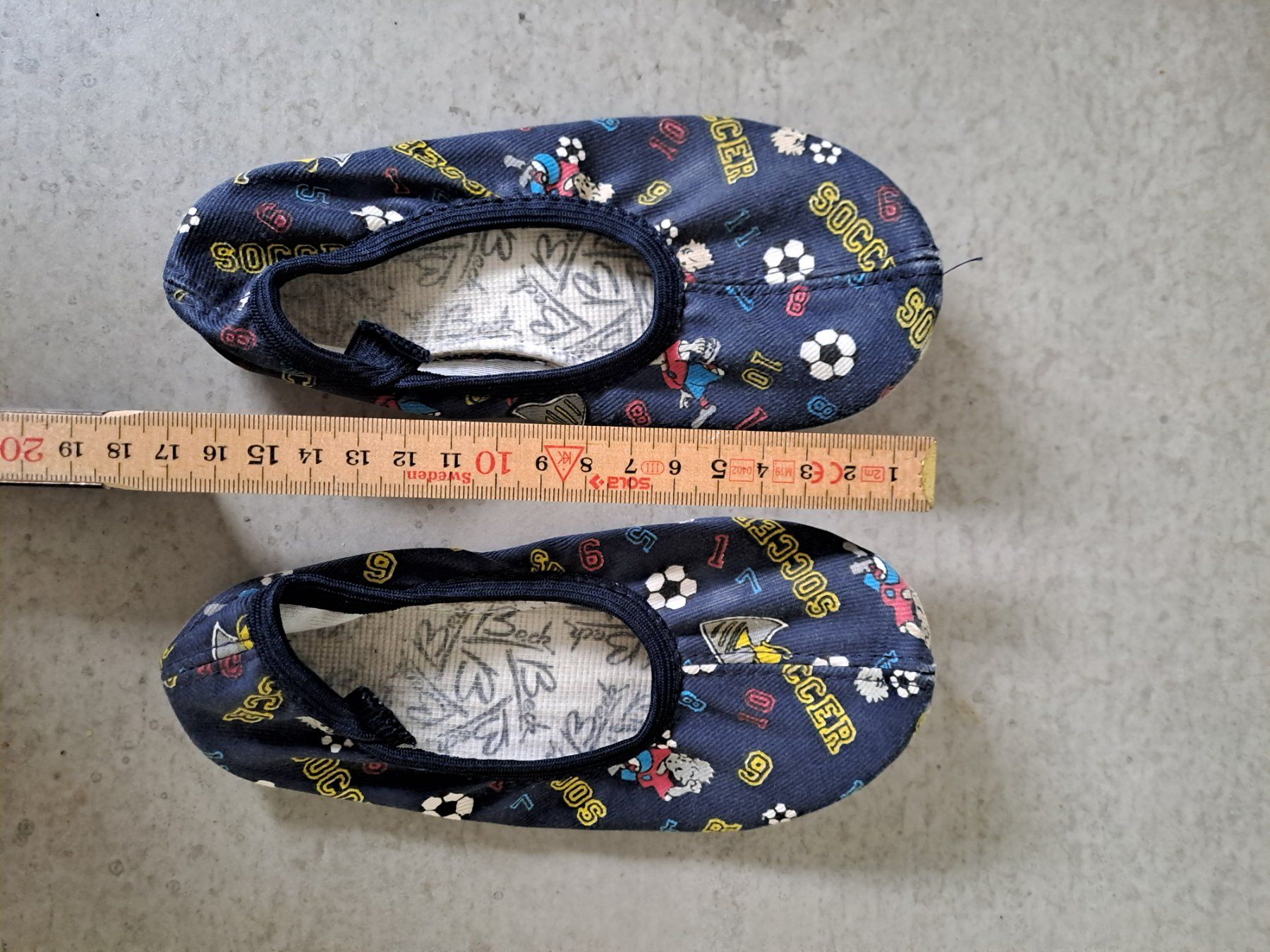 Scarpe per ragazzi: Kinder Turntäppeli / Gymnastikschuhe – Usato da Stein AR venduto da foxtown2