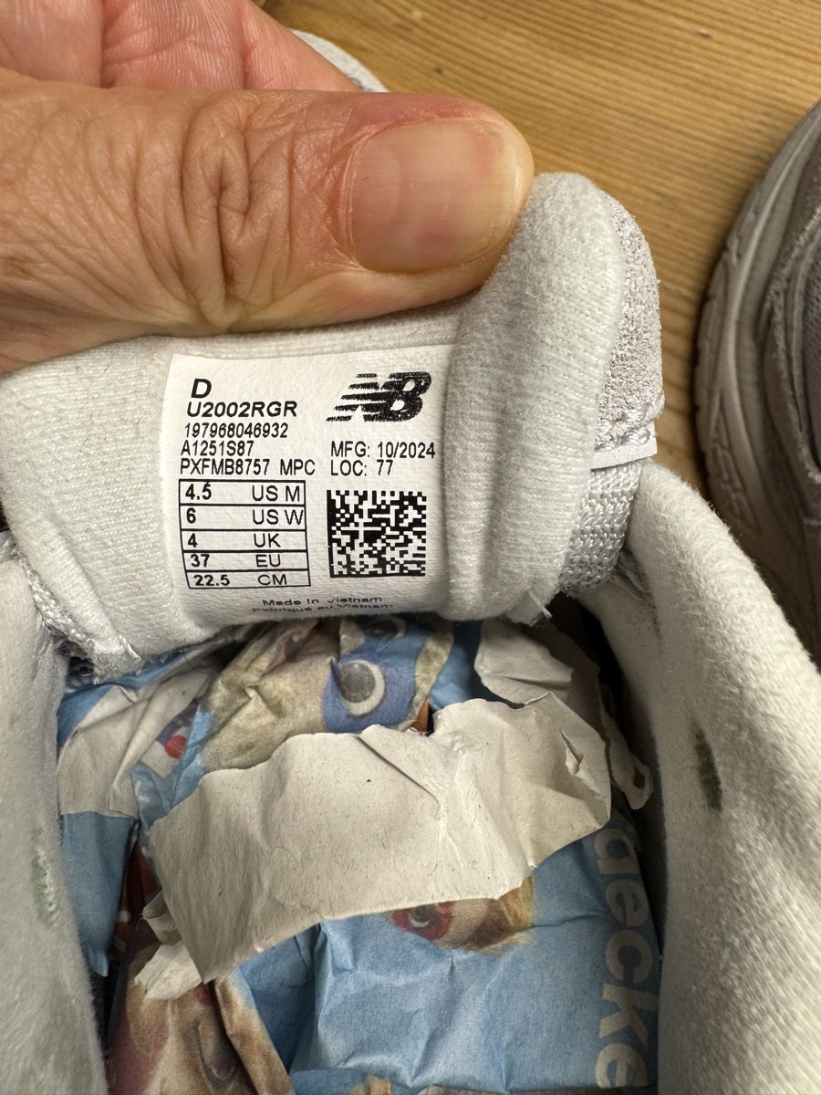 New Balance Chaussures hommes: New Balance U2002RGR, Grösse 37 – D'occasion à Urtenen-Schönbühl par Lalablue 4