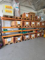 Lot de rayonnage à palettes + divers étagères offertes