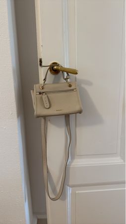 Elegant Bally small bag