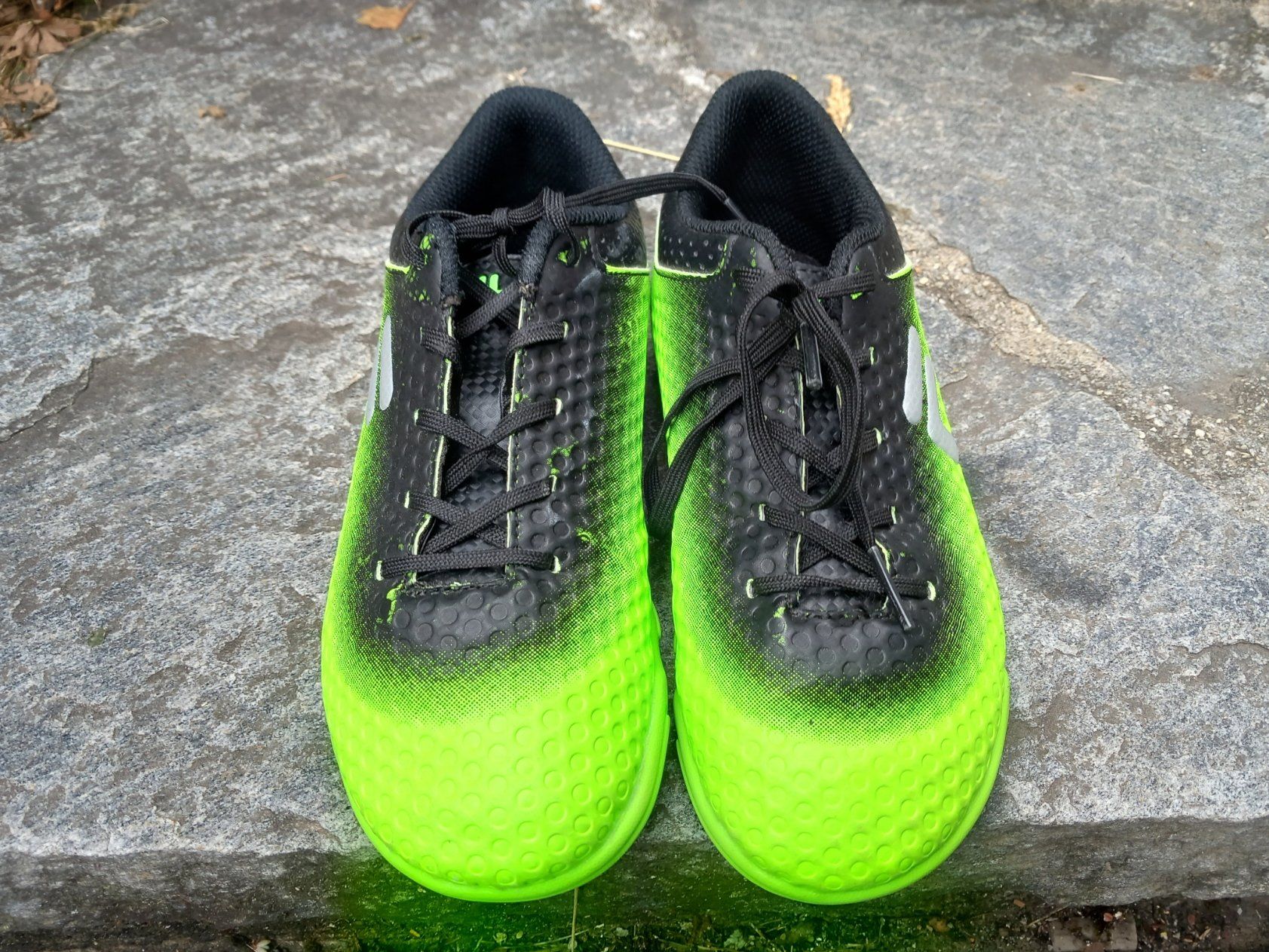 Scarpe per ragazzi: Scarpe da ginnastica Fila 32 – Usato da Motto (Blenio) venduto da Vale.L85