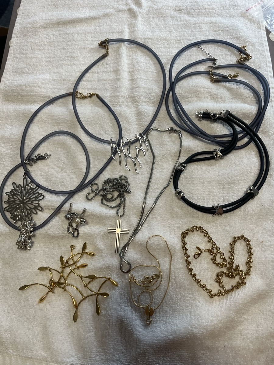 Altri gioielli: Lots de 50 bijoux – Nuovo (secondo la descrizione) da Noville venduto da Berlusconi55 5