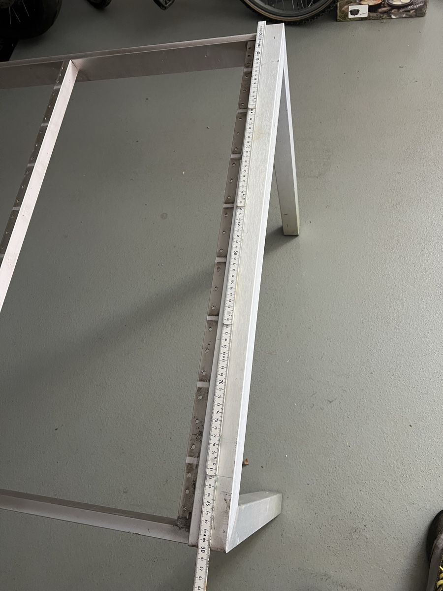 Sonstiges Mobiliar: Tischbein – Gebraucht aus Tobel von honda955 3