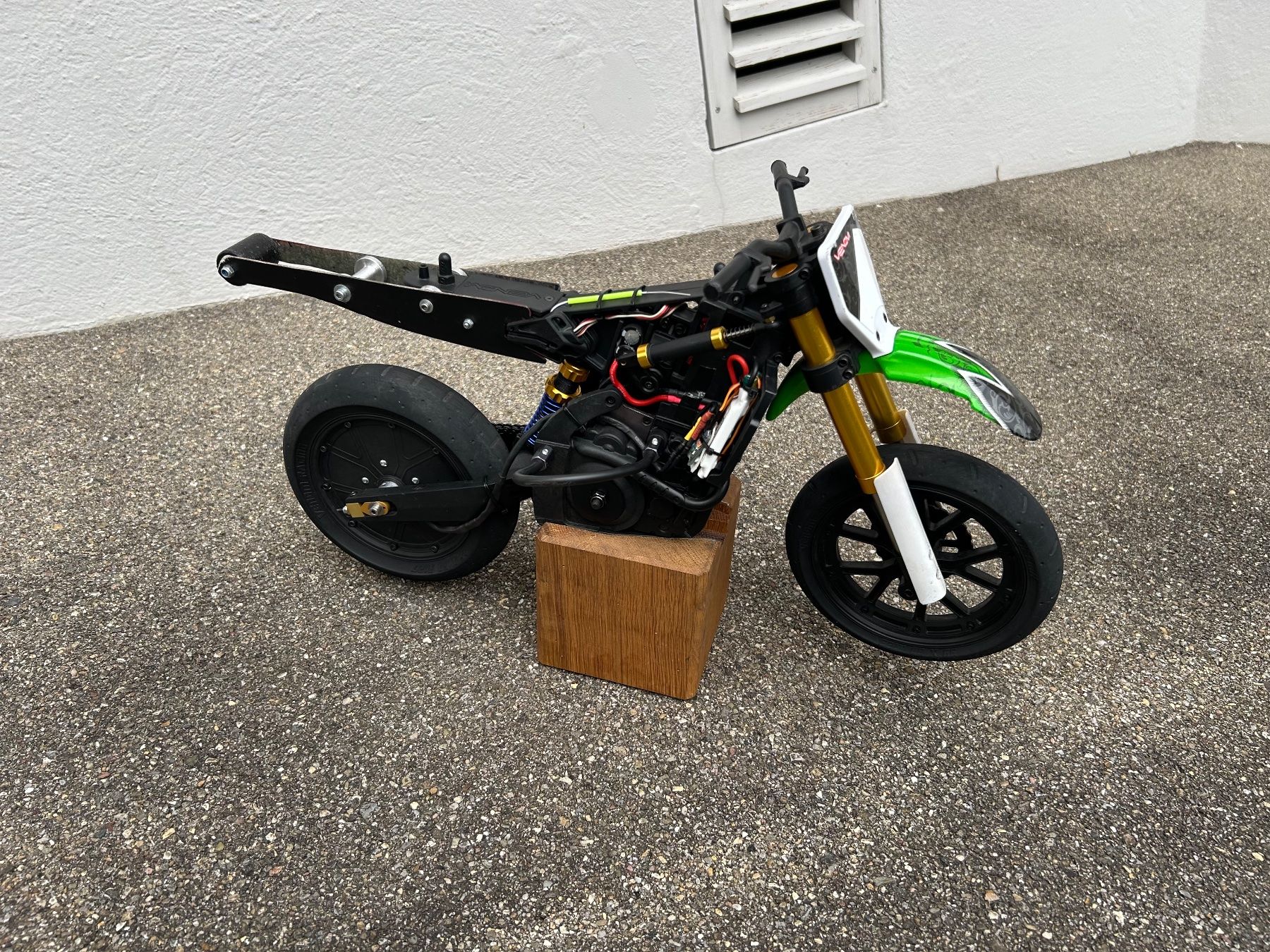 Modellismo RC: Rc Bike Veno VMX 450 – Usato da Bollingen venduto da Malakusa 1