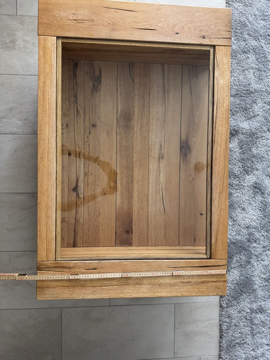 Tables: Massiver Salontisch mit Glasplatte – D'occasion à Uster par taeusim 5