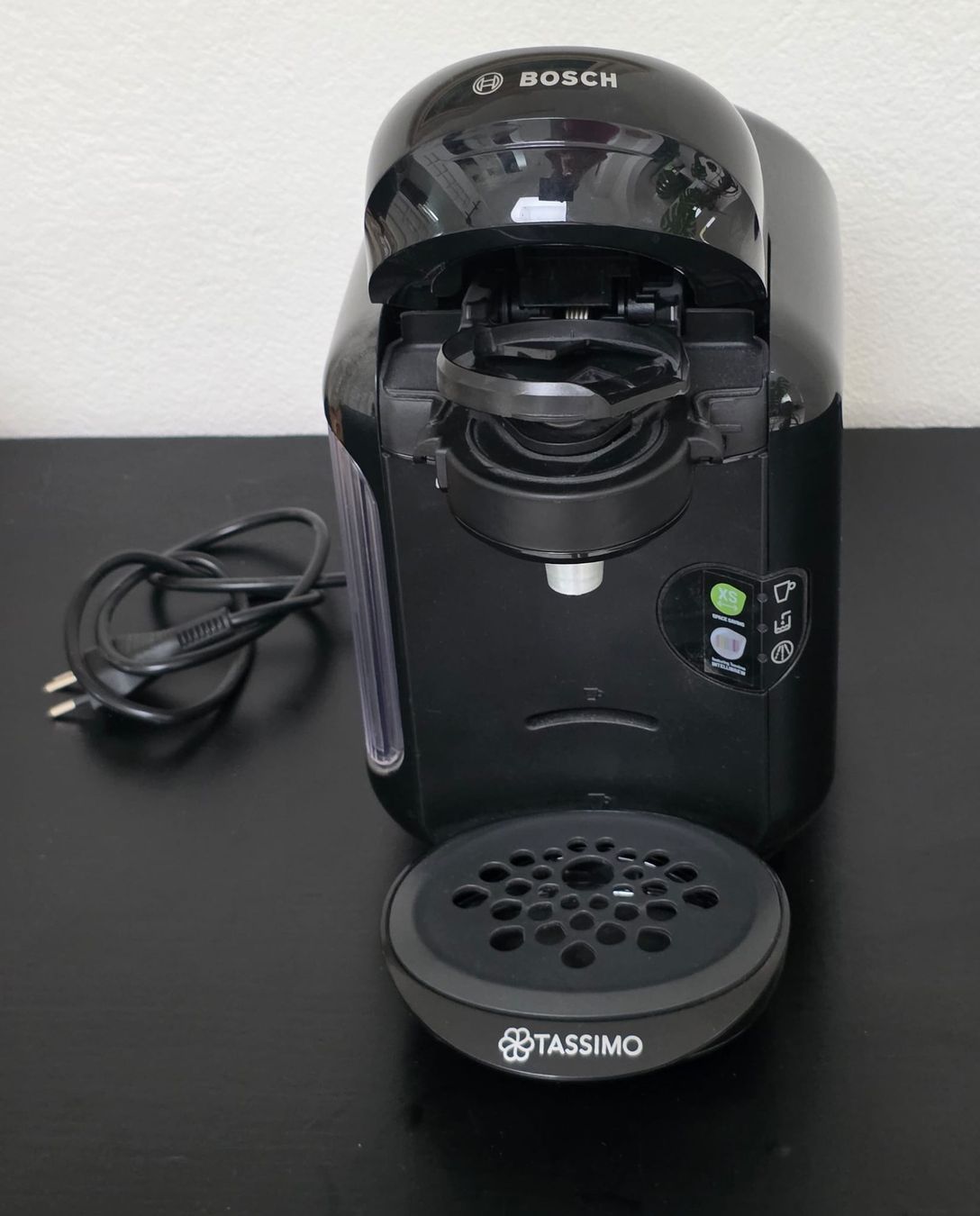 Bosch Macchine per caffè & Macchine per espresso: Bosch Tassimo Kapselmaschine schwarz – Usato da Rheinsulz venduto da Dred 1