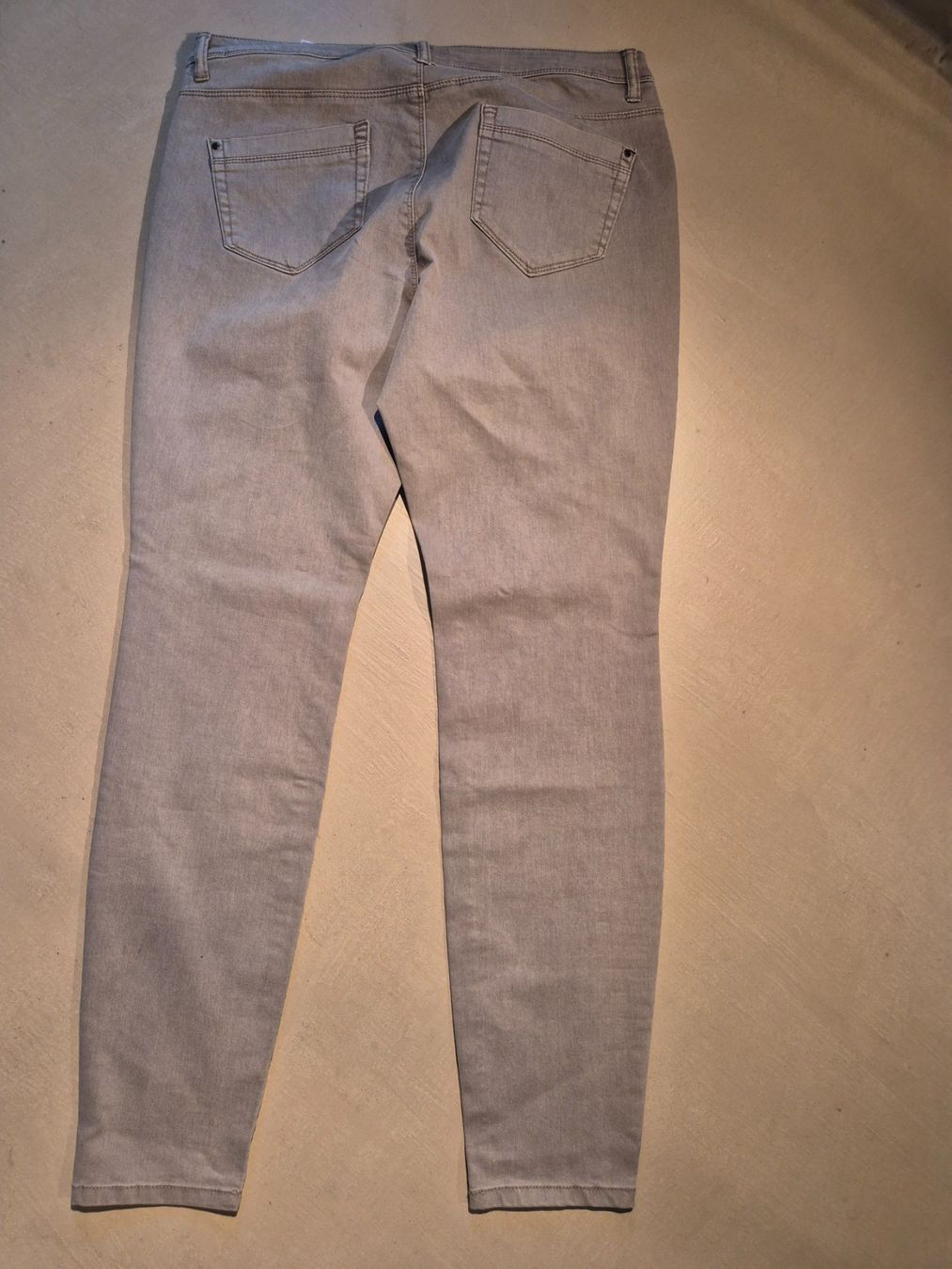 C&A Jeans: Jeans/Hose beige, Gr. 44  C + A – Nuovo (secondo la descrizione) da Dietikon venduto da grafad 1