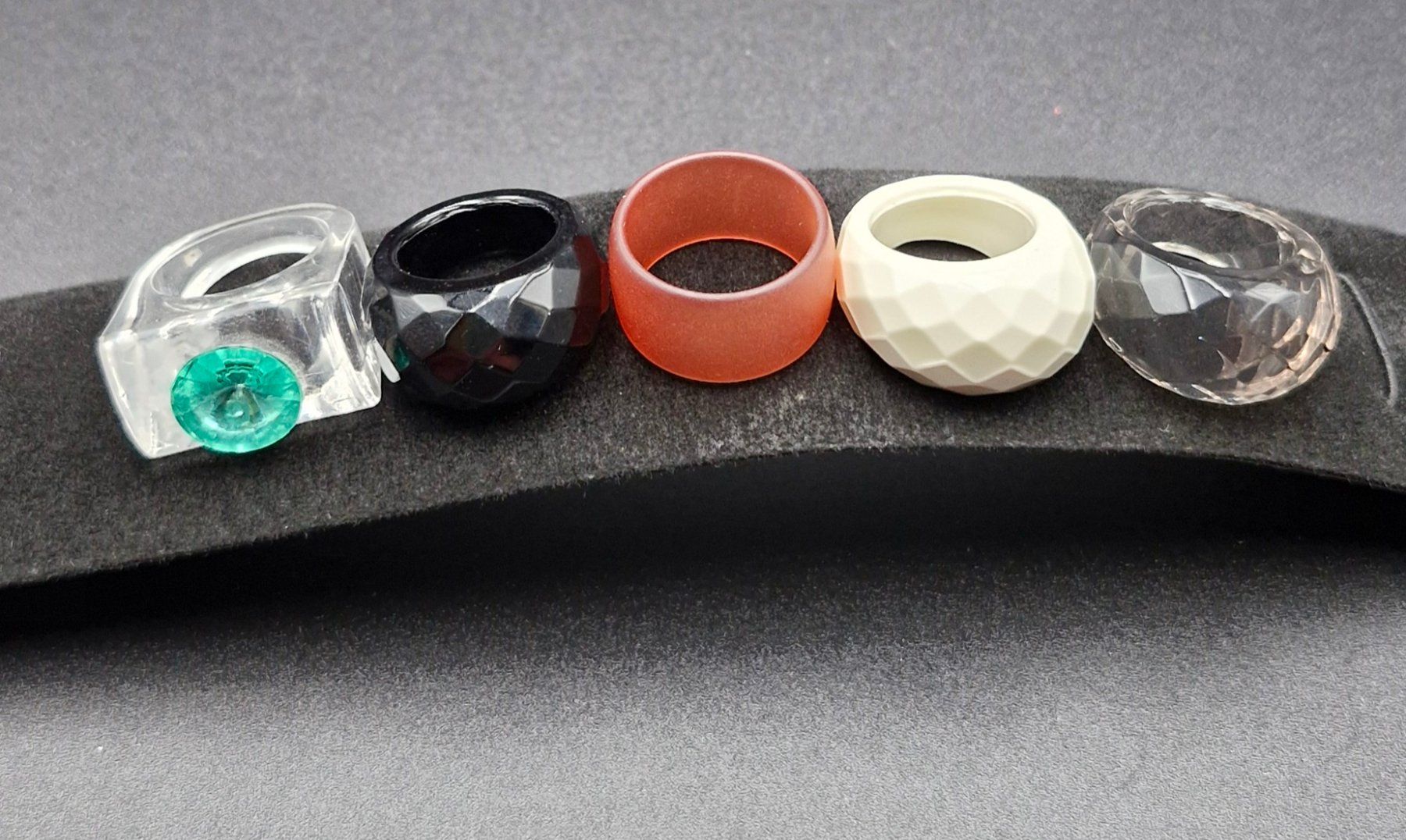 Anelli: Bunte Ringe – Usato da Wald ZH venduto da Silena02