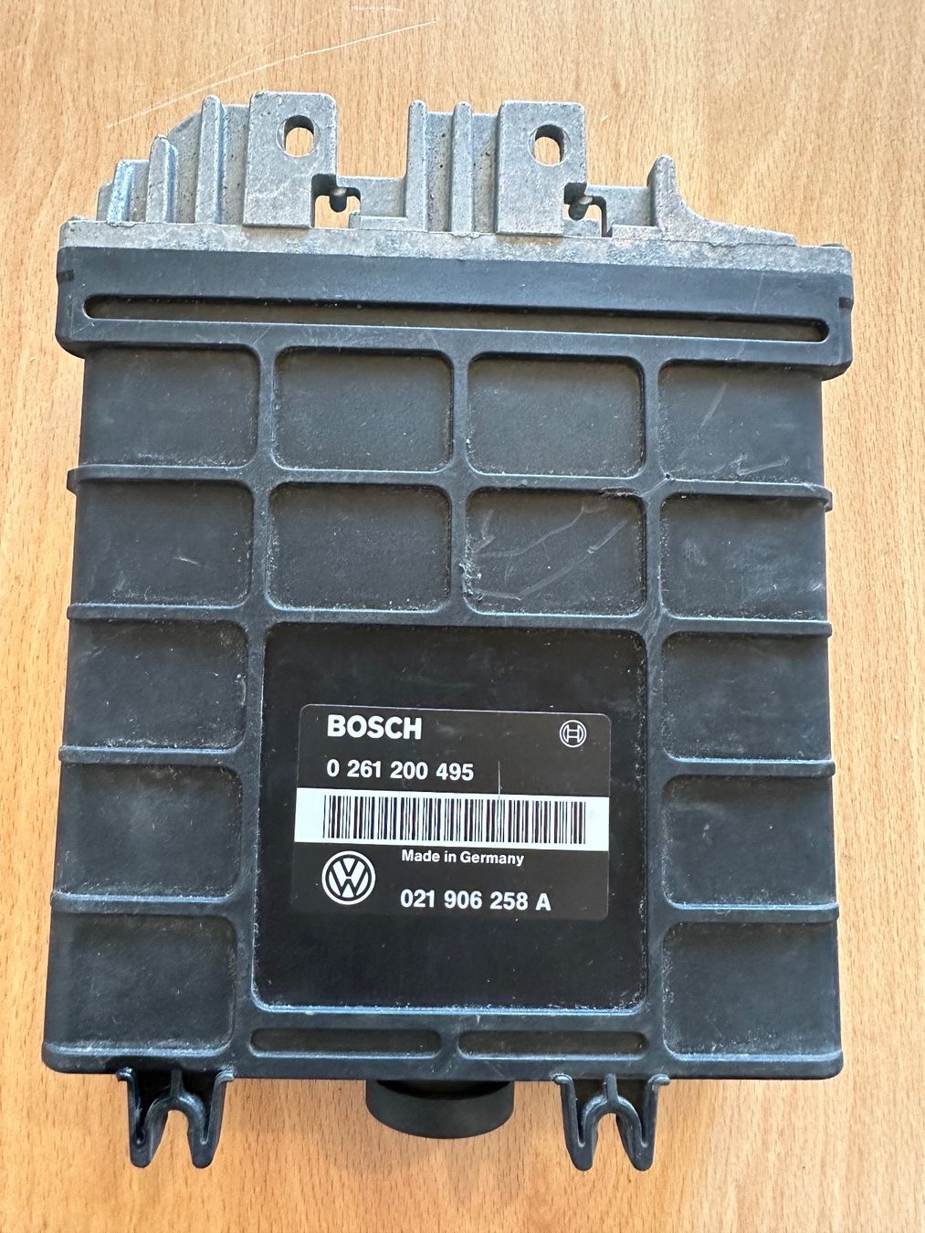Bosch Tutti pezzi di ricambio auto: Bosch Steuergerät 0261200495 021906258A – Usato da St.Gallen venduto da maierm01