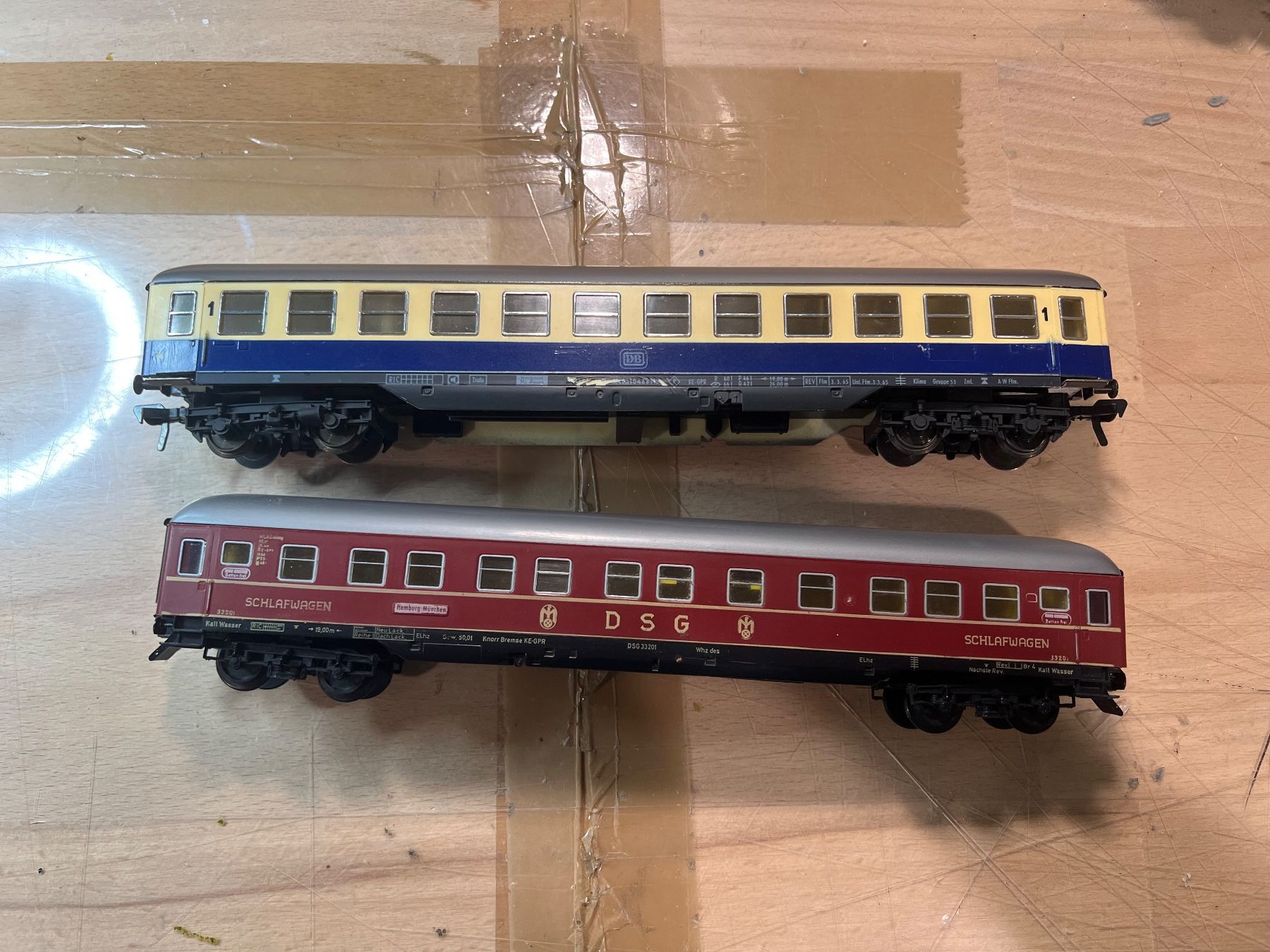 Trix Modellini di ferrovie: Div Personenwagen – Usato da Dübendorf venduto da Troggy 1