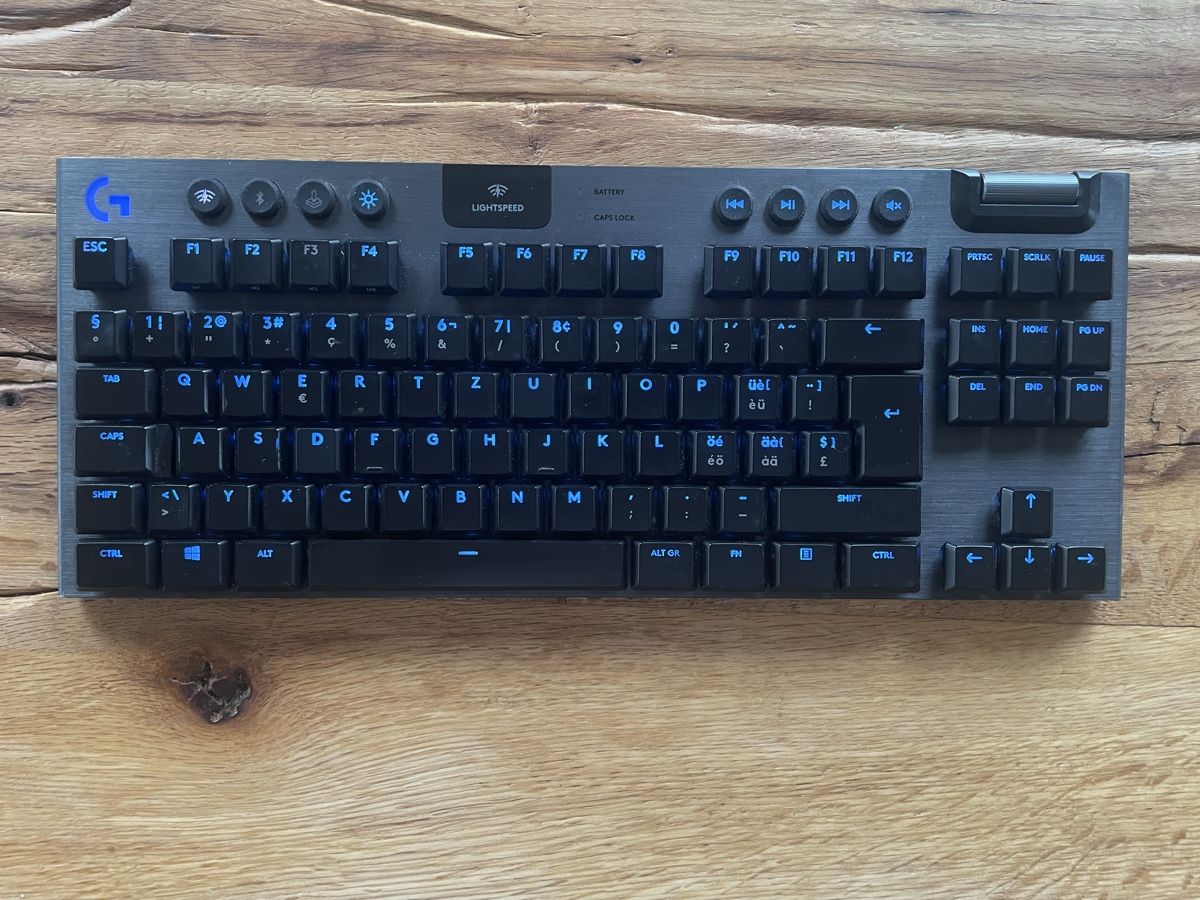 Logitech Tastaturen: Logitech G915 TKl x Lightspeed Gaming Tastatur – Gebraucht aus Jona von joe_6jkc 1